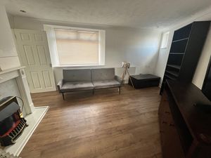 Sitting Room- click for photo gallery